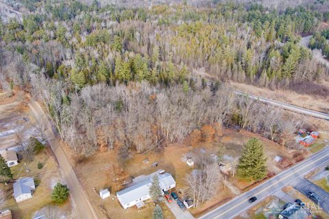 A home in Ogemaw Twp