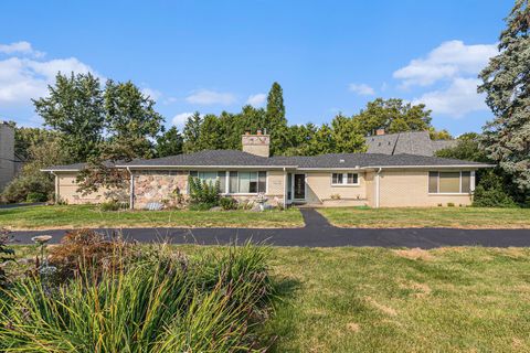 A home in Bloomfield Hills