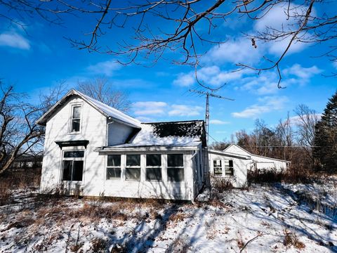 A home in Jefferson Twp