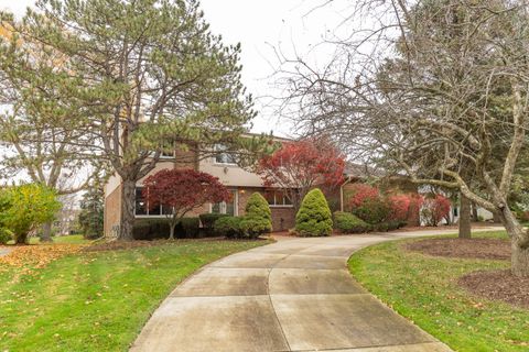 A home in West Bloomfield Twp