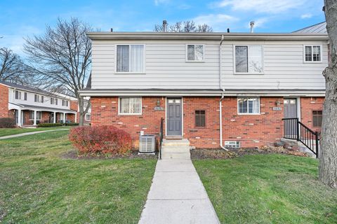 A home in Bloomfield Twp