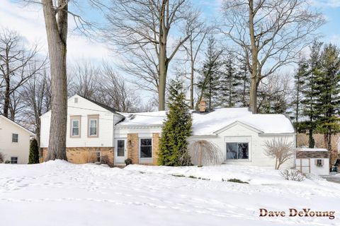 A home in Ferrysburg