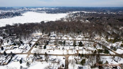 A home in Ferrysburg