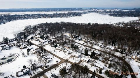 A home in Ferrysburg