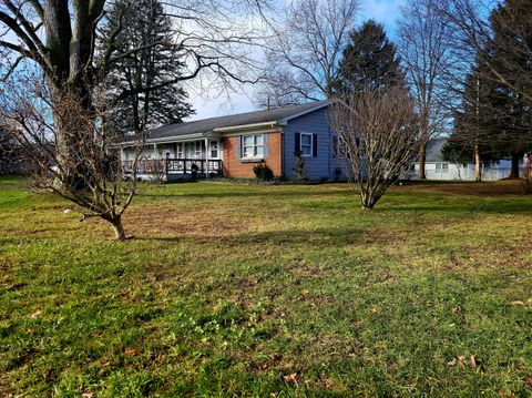 A home in Decatur Vlg