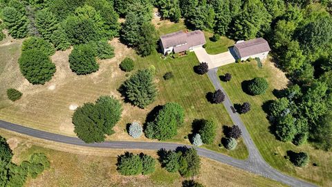 A home in Long Lake Twp