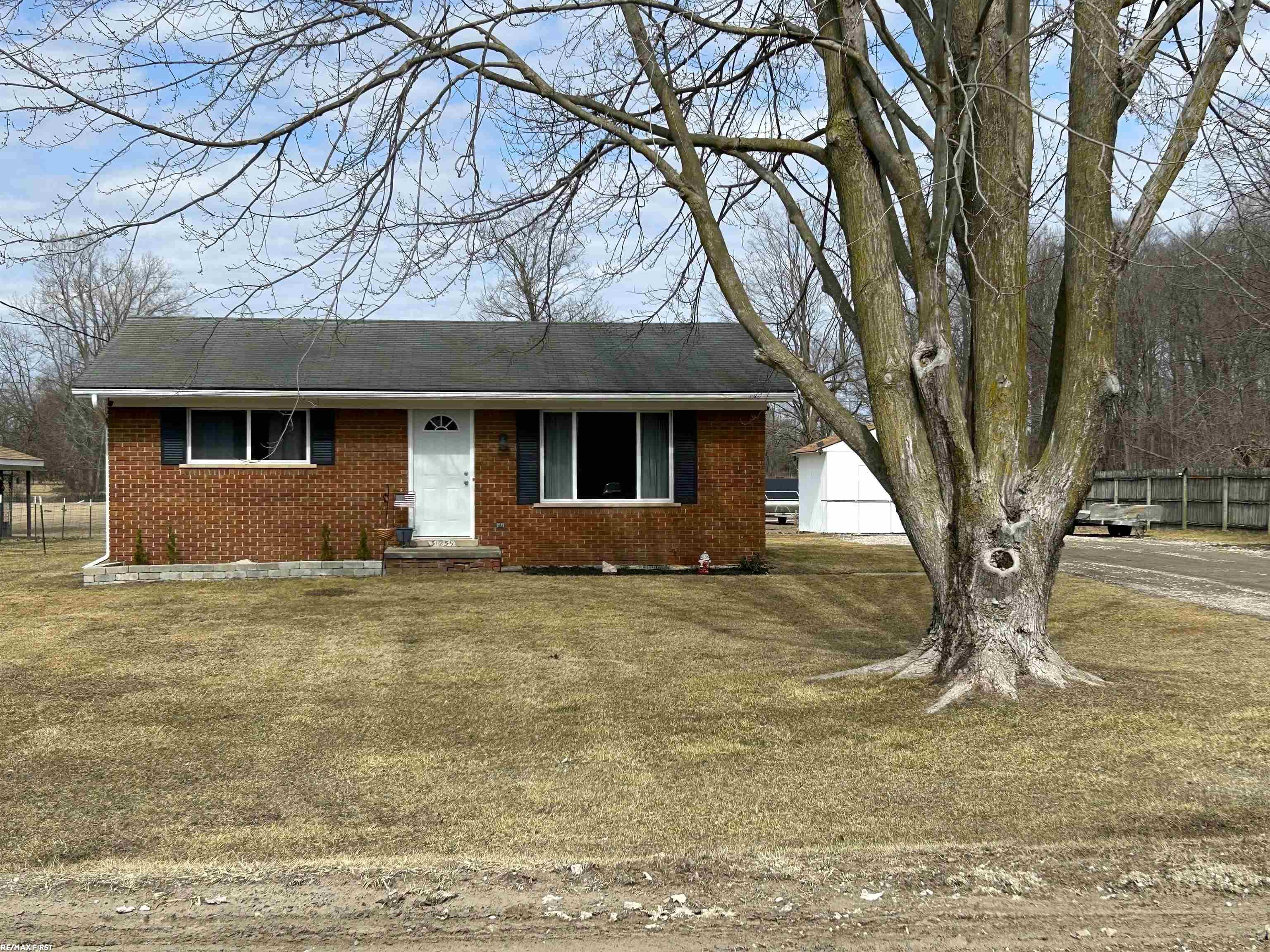 Listing image 1
