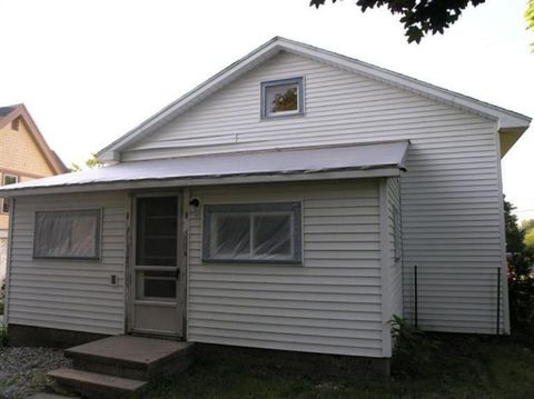 A home in Shelby Vlg