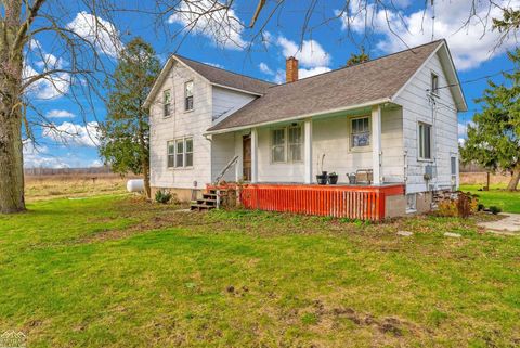 A home in Cottrellville Twp