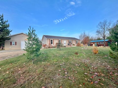 A home in Rapid River Twp