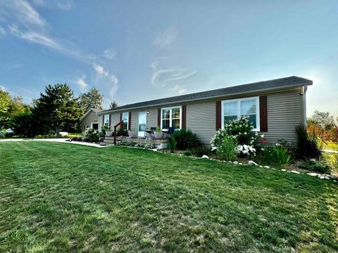 A home in Rapid River Twp