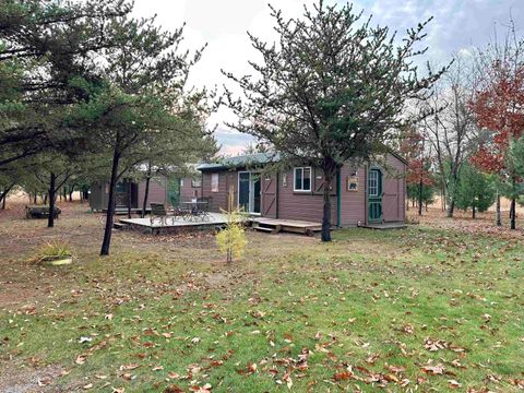 A home in Rapid River Twp