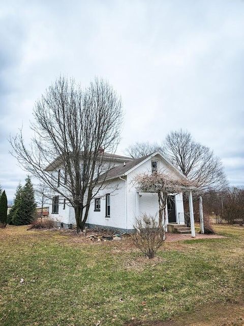 A home in Pittsford Twp