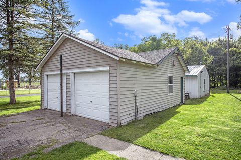 A home in Fredonia Twp