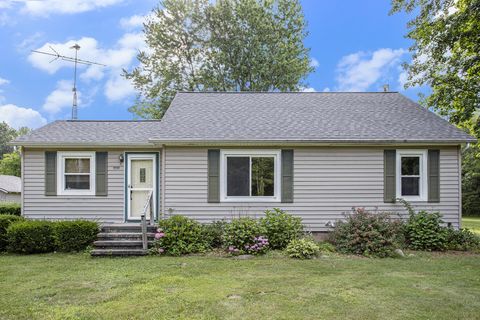 A home in Fredonia Twp