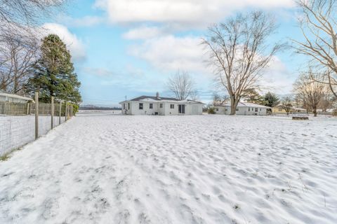 A home in Schoolcraft Twp