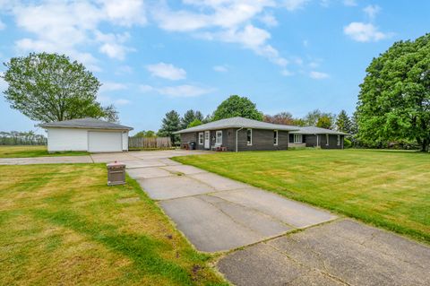 A home in Schoolcraft Twp