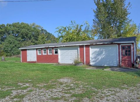 A home in Fenton Twp