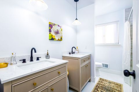 A home in SouthfieldCity_Oakland
