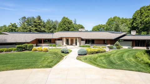 A home in Laketown Twp