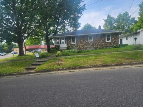 A home in Pennfield Twp