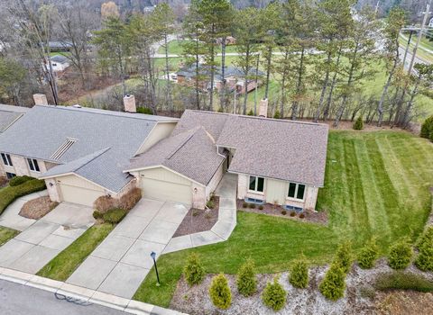 A home in West Bloomfield Twp