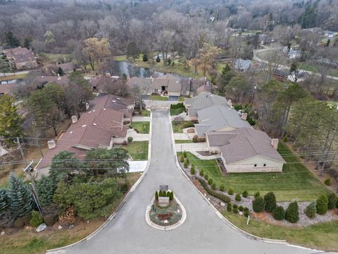 A home in West Bloomfield Twp