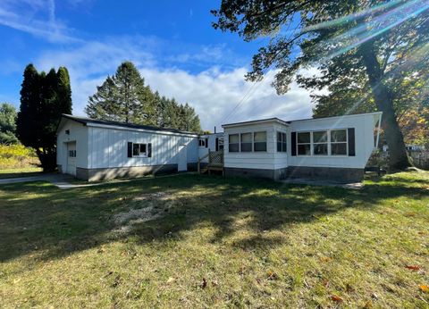 A home in Grant Twp-Oceana Co