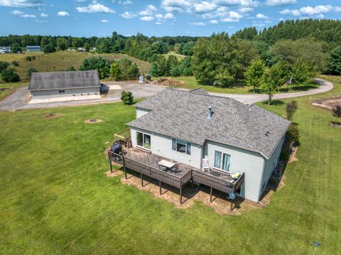 A home in Reynolds Twp