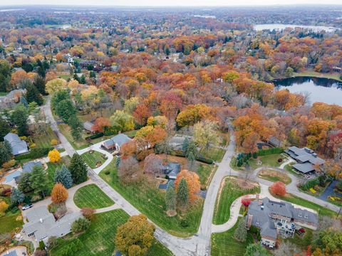 A home in Bloomfield Twp