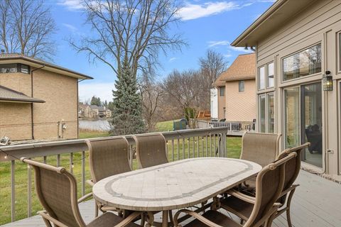 A home in West Bloomfield Twp