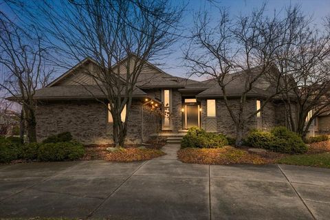 A home in West Bloomfield Twp