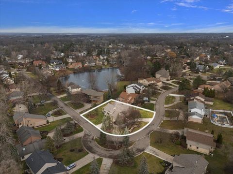 A home in West Bloomfield Twp