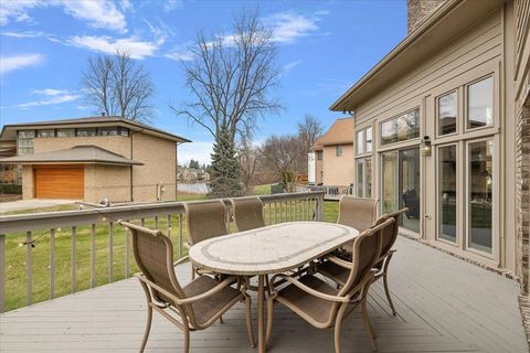 A home in West Bloomfield Twp