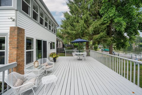 A home in Putnam Twp