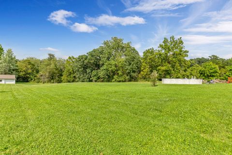 A home in Grand Blanc Twp