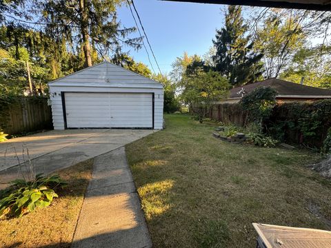 A home in Dearborn Heights