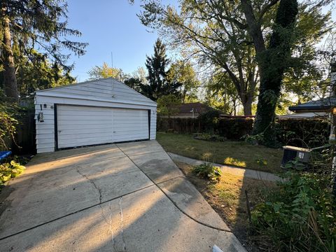 A home in Dearborn Heights