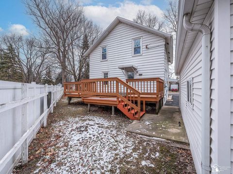 A home in Frenchtown Twp