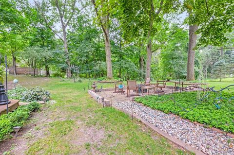 A home in Bloomfield Twp