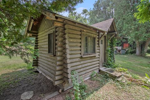 A home in LaGrange Twp