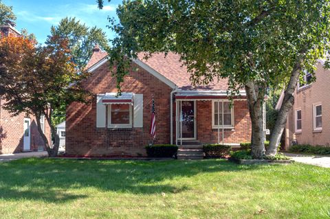 A home in Harper Woods