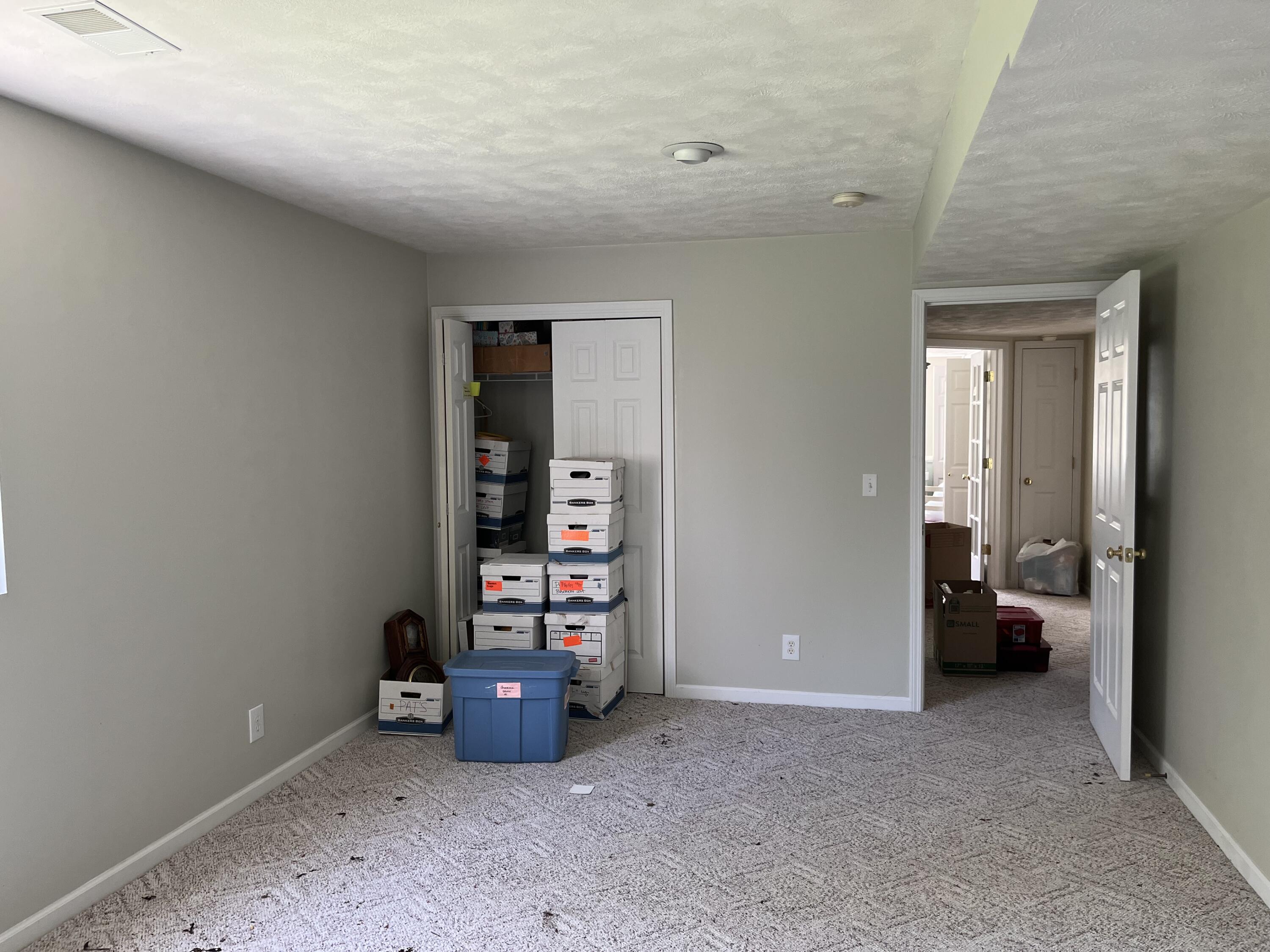 Photo 6 of 13 of 3590 Twin Oaks Lane condo