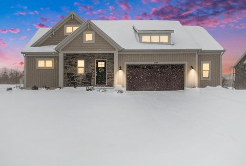 A home in Laketown Twp