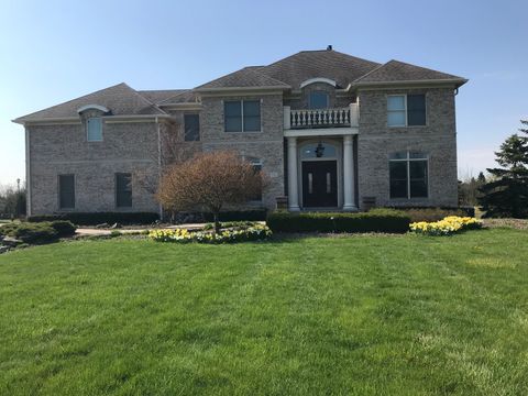 A home in Grand Blanc Twp