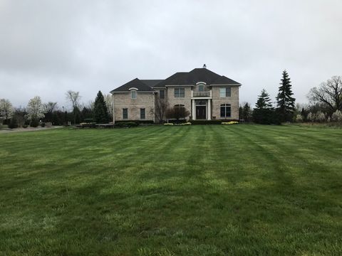 A home in Grand Blanc Twp