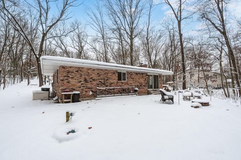 A home in Bloomingdale Twp