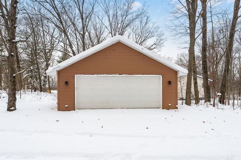 A home in Bloomingdale Twp