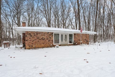 A home in Bloomingdale Twp