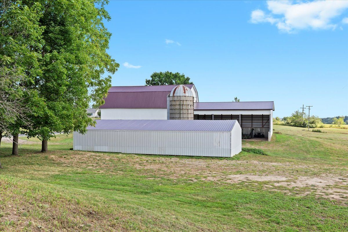 6640 SCHNEIDER Road